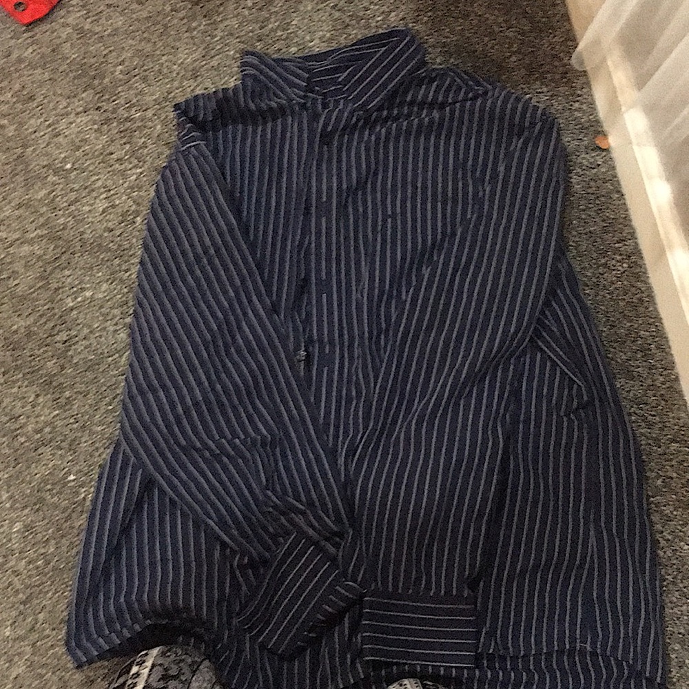 Men’s XL Dockers Button Up (Blue and White Striped)